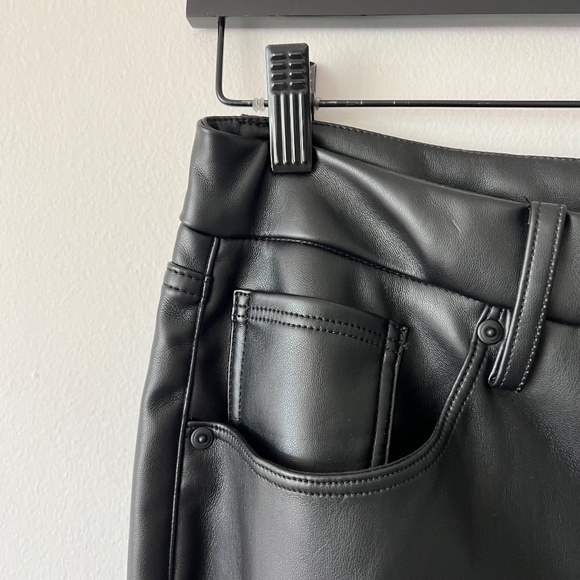 Good American Good Icon Faux Leather Pants - Picture 7 of 16